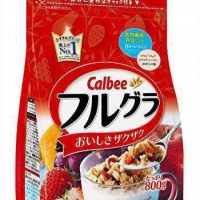 日本Calbee卡樂B 水果粒果仁穀物麥片800g